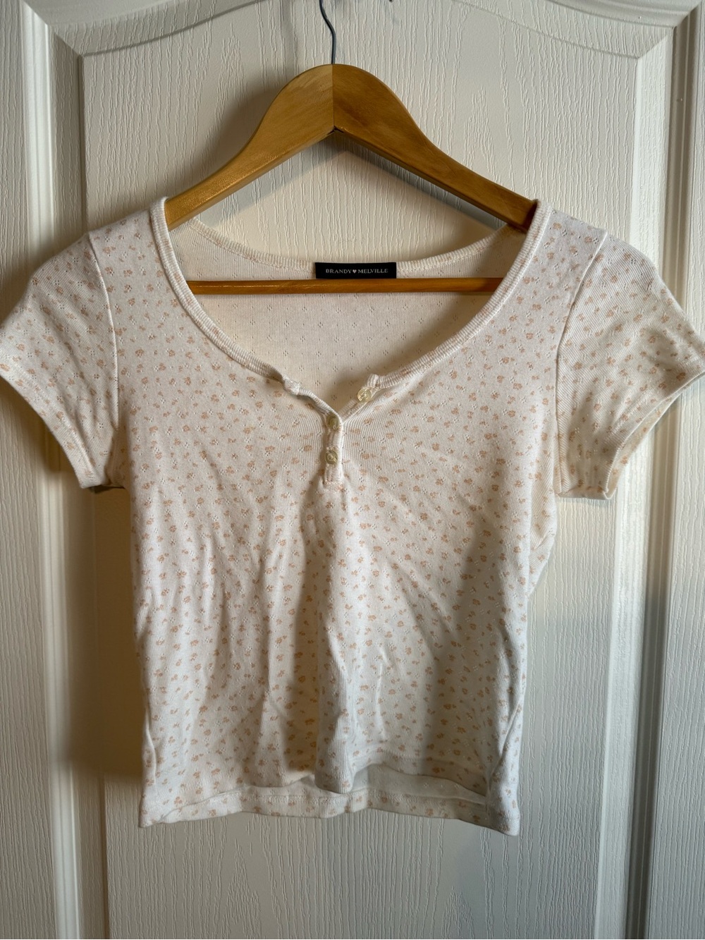 Brandy Melville Cream Short-Sleeve with Tiny Beige Floral Print